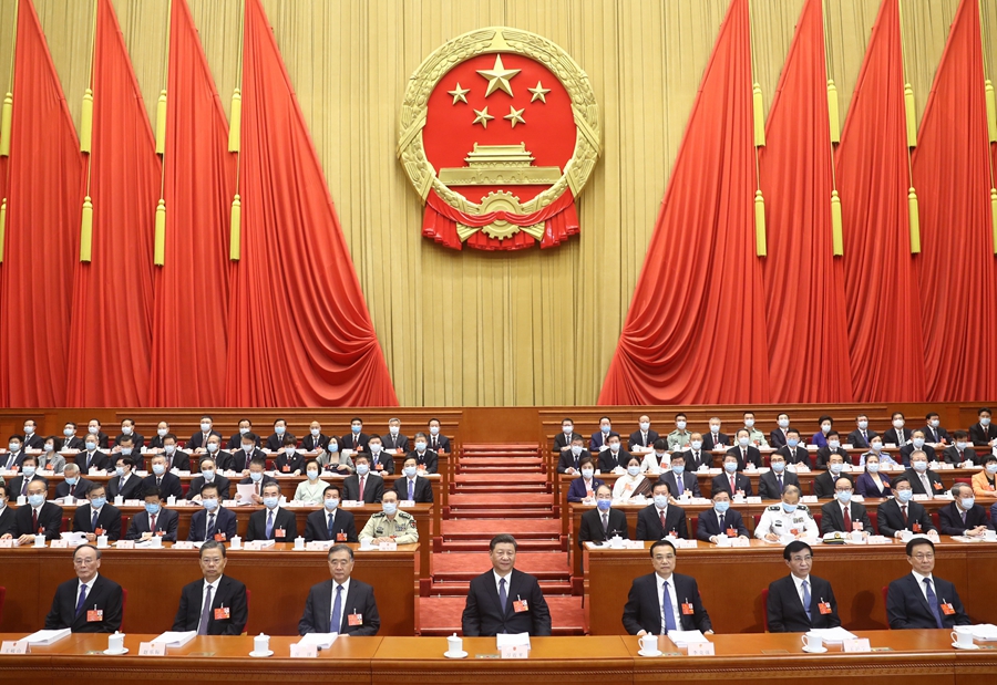 5月22日，第十三屆全國人民代表大會第三次會議在北京人民大會堂開幕。黨和國家領導人習近平、李克強、汪洋、王滬寧、趙樂際、韓正、王岐山等出席，栗戰書主持大會。