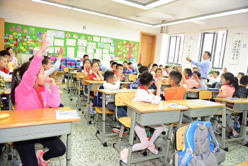 往屆特種設備安全進校園活動_副本.png